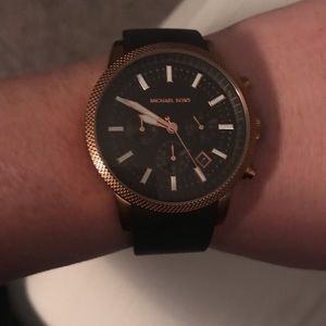 MK-8244 Gold/black color Michael Kors Watch